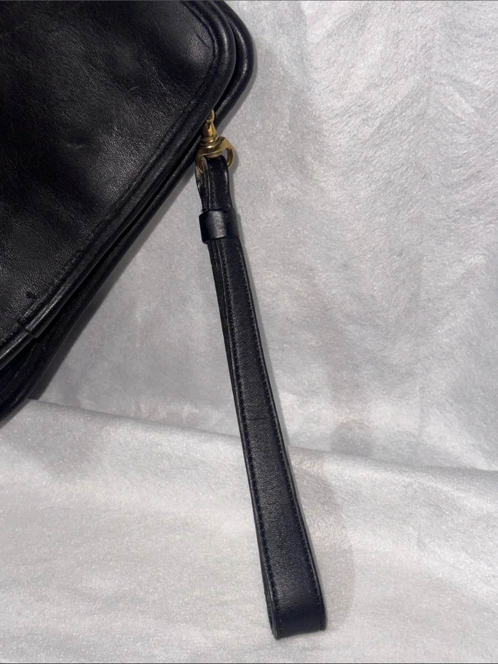 Coach vintage international clutch